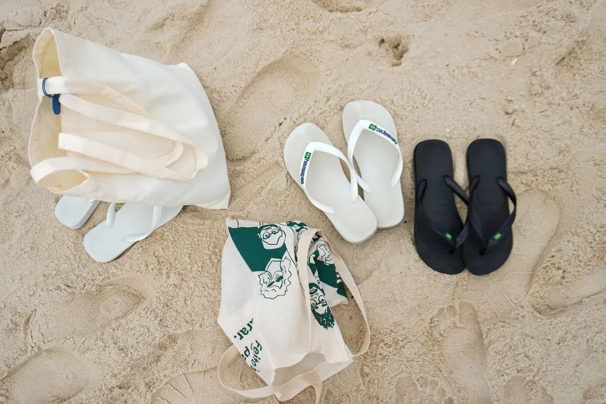 Beach Holiday Packing Checklist for British Weather: 20 Essentials for Sun, Rain and Wind